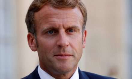 Francia, Macron indagato per favoritismo e finanziamento illegale delle campagne presidenziali