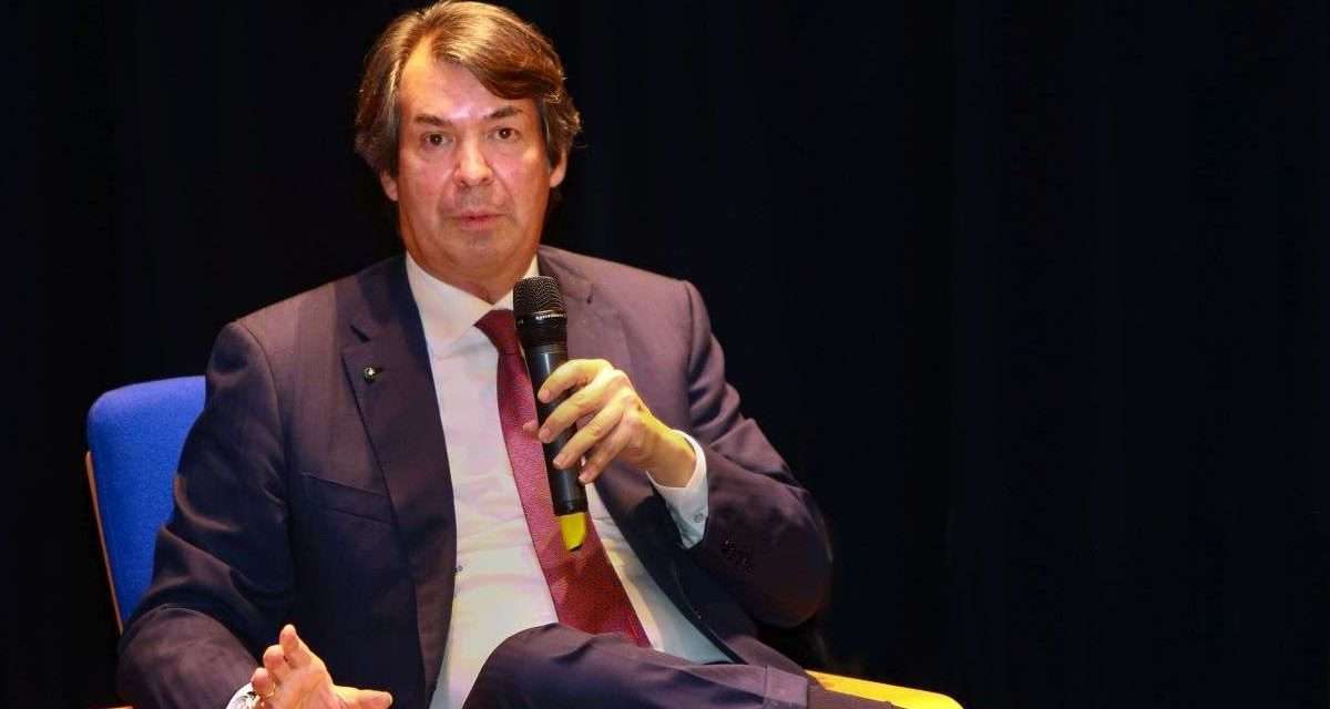 Intesa Sanpaolo continua a crescere (+ 9%) Il ceo Messina sempre leader nella reputazione web