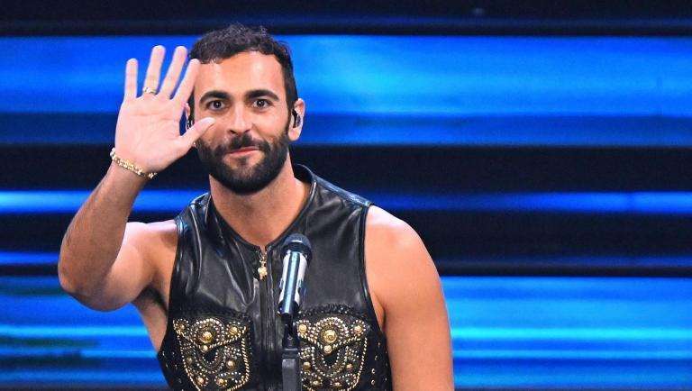 Sanremo 23: la vittoria va a Marco Mengoni con “Due vite”. Tutti i nomi della classifica finale