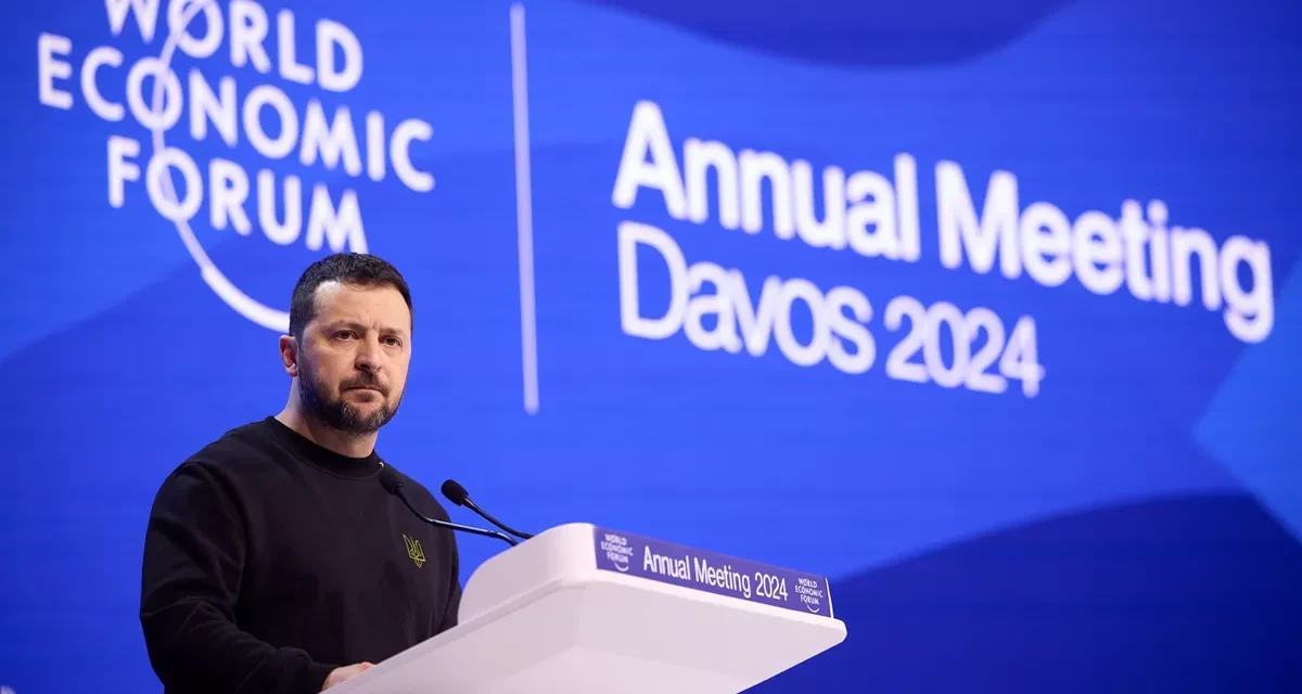 Davos, Zelensky: “L’Ucraina sta facendo da baluardo contro l’espansionismo di Mosca, l’Occidente deve agire”