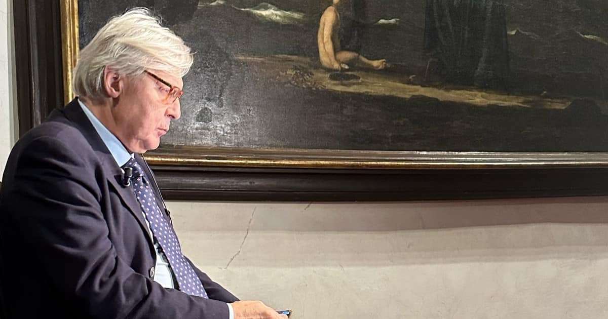 Vittorio Sgarbi si dimette dal ruolo di sottosegretario e ironizza: “Non voglio siate complici di un reato”